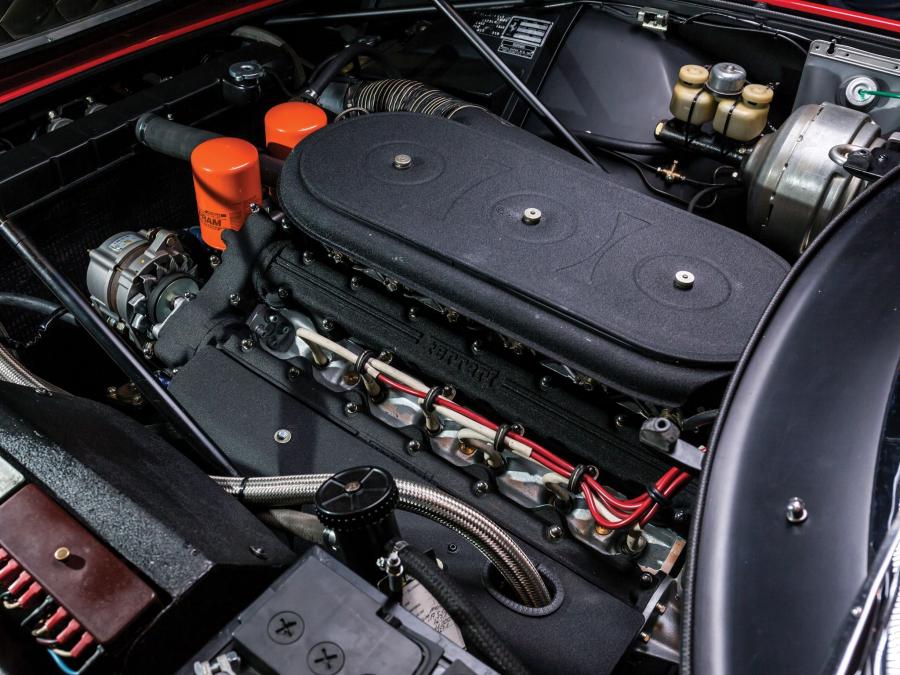  Ferrari 365 GTB/4 Daytona 1968 года  (UK) (фото 8 из 23)